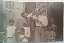 Photo des 7 frères de Saxcé en 1932. Arnaud, troisième en partant de la gauche.