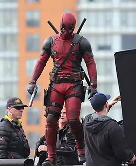 Ryan Reynolds en costume sur le tournage de Deadpool