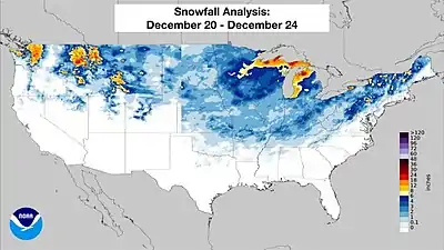 Accumulations de neige avec la tempête aux États-Unis.