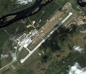 Vue aérienne de l'aéroport régional de Deer Lake