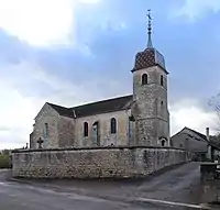 L'extérieur de l'église.