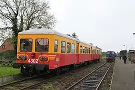 le 4302 et une remorque 732 préservés au Chemin de fer à vapeur Termonde - Puers.