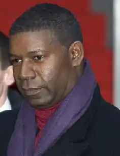 Dennis Haysbert interprète David Palmer