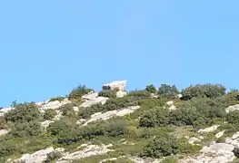 Rocher du Diable au-dessus de Notre-Dame d'Aubune