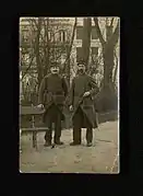 Deux soldats en permission en décembre 1914