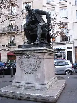 Monument à Diderot par Jean Gautherin.