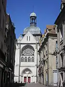Église Saint-Jacques de Dieppe (avec son campanile), façade-sud sur la rue Pecquet.