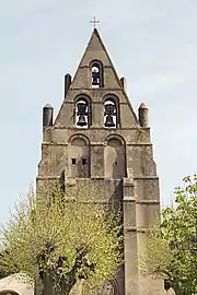 Le clocher-mur du XVIIe siècle.