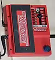 La Digitech Whammy est une pédale d'effet qui incorpore une pédale d'expression.