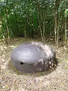 Cloche d'observation d'une casemate de la ligne Siegfried, à Dilling. Les cloches allemandes suivaient la normalisation Regelbau.