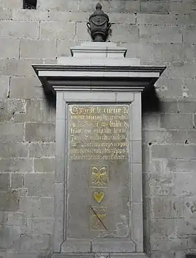 Cénotaphe du cœur dans la Basilique Saint-Sauveur de Dinan.