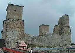 Ruines de la forteresse de Diósgyőr.