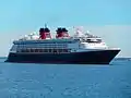 Le Disney Magic dans la baie de Tallinn en juin 2017