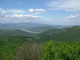 Vue depuis le Dobogó-kő sur le coude du Danube.