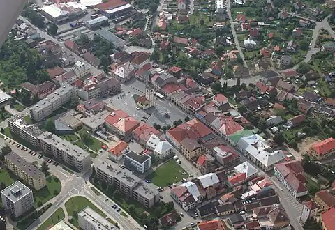 Centre de Dobruška  : vue aérienne.