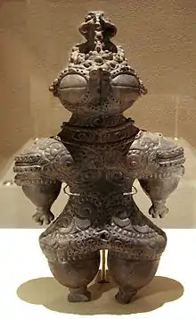 Dogū, préfecture de Miyagi, région de Tohoku. Jōmon Final 1000-300. Musée national de Tokyo.