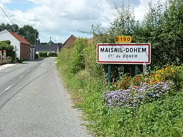 L'entrée de Maisnil-Dohem.