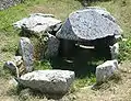 Le dolmen des Monts Grantez dans la Cueillette de Grantez.