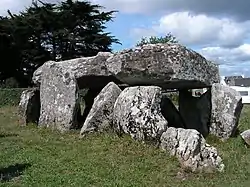 Dolmen de Kerhuen Est