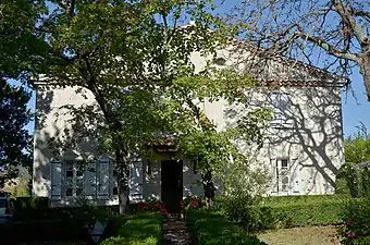 Maison de jeunesse de Jean Jaurès au domaine de la Fédial.