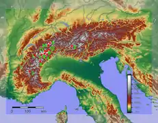 Localisation des 12 premiers 4 000 des Alpes en fonction de leur isolation topographique : 1. Mont Blanc ; 2. Piz Bernina ; 3. Barre des Écrins ; 4. Pointe Dufour ; 5. Finsteraarhorn ; 6. Grand Paradis ; 7. Grand Combin ; 8. Dom des Mischabel ; 9. Cervin ; 10. Aletschhorn ; 11. Weisshorn ; 12. Weissmies.