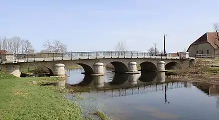 Le pont sur Le Drugeon.