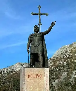 La statue de Pélage à Covadonga.