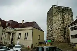 Donjon et palais de justice actuellement.