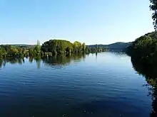 La Dordogne en limite de Trémolat et de Calès.