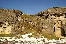 Une des voûtes de la caserne de Douaumont, effondrée après un coup au but d'un obus français de 400 mm.