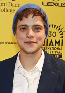 Description de l'image Douglas Smith (cropped).jpg.