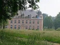 Le château de Dourlers.