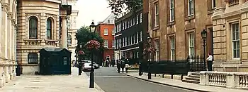 Downing Street à Londres, lieu de la réunion.