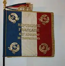 Avers du Drapeau du 42