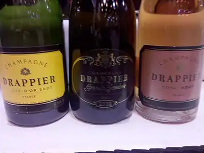 Drappier : Carte d'Or Brut, Grande Sendrée Brut 2002 et Rosé Brut.