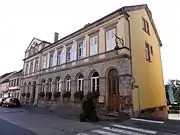 Mairie-école (1880-1902),10 rue du Général-Leclerc.