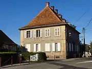 Maison de maître (1816),30 rue du Général-Leclerc.