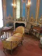 Salon avec duchesse de l'hôtel de Vallemaré-Dangé (Louvre).