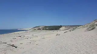 Le bord de la dune du Pilat côté plage en avril 2018.