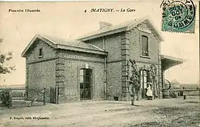Une gare très représentative de la plupart des réseaux de chemins de fer secondaires, celle de Matigny, sur la ligne Albert - Ham.
