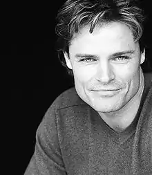 Description de l'image Dylan Neal publicity shot.jpg.