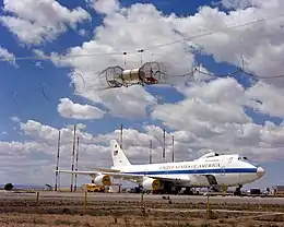Boeing E-4 subissant une simulation d'IEM.