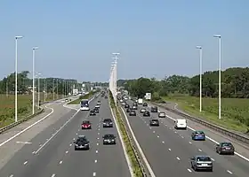 Au niveau de Jabbeke, l'autoroute se sépare en deux vers Dunkerque et Ostende.