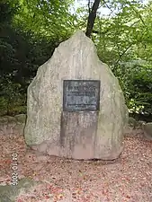 Mémorial en l'honneur de Julius Leber à l'Ehrenfriedhof de Lübeck.