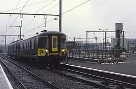 Train à quai en 1987, venant de la ligne 144.