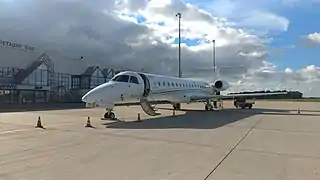 ERJ145 n°F-HRAV reliant Lorient à Paris CDG lors du 1er vol (octobre 2018)