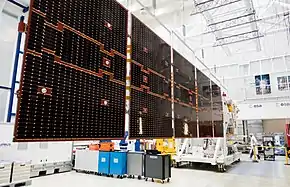 Description de l'image EarthCARE solar wing deployed ESA24376876.jpeg.