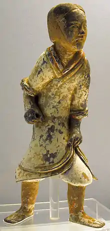 Figurine mingqi d'un paysan de l'époque Dynastie Han. Terre cuite peinte