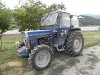 Tracteur Ebro 6067