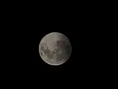Éclipse partielle vue de Manuel B. Gonnet (La Plata) à 01:01 UTC-3.